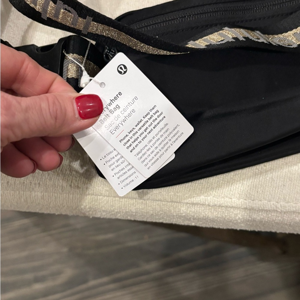 lululemon athletica Black Belt Bag with Gold Accents NWT - Picture 2 of 8